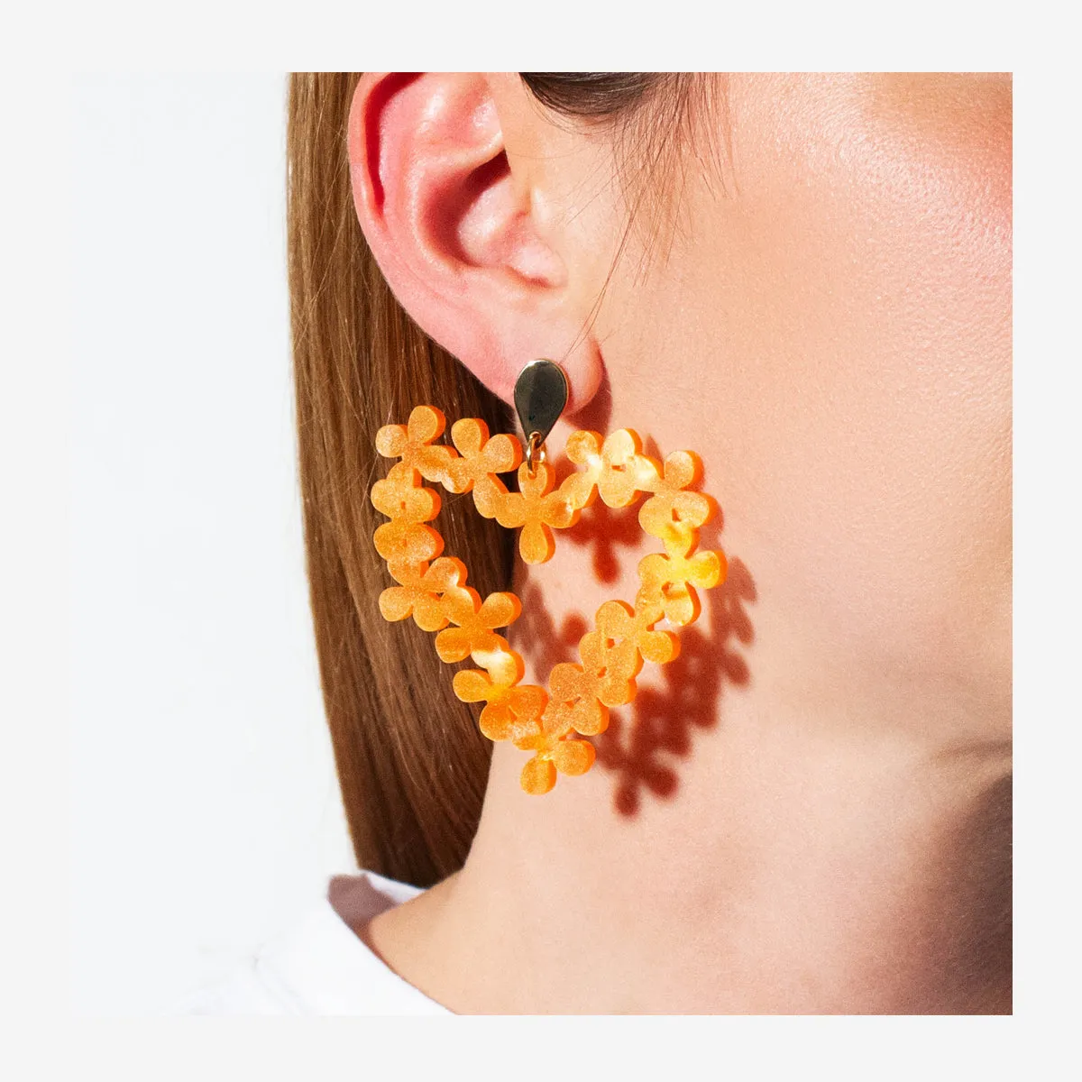 HEARTS IN FLOWERS EARRINGS – ORANGE PEARL