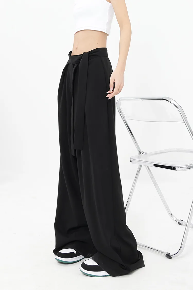 Loose Pleated Wide-Leg Pants with Asymmetric Belt