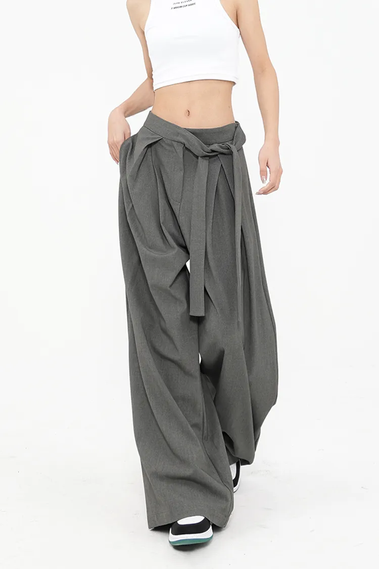 Loose Pleated Wide-Leg Pants with Asymmetric Belt